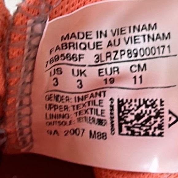 Converse CTAS 1V Penguin Tundra Print High Top Shoe infant size 3 - Picture 6 of 10